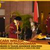 WISUDA UNPAD GEL III TA 2024-2025 FAKULTAS TEKNIK GEOLOGI OLEH REKTOR (26)