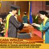 WISUDA UNPAD GEL III TA 2024-2025 FAKULTAS KEDOKTERAN OLEH DEKAN (103)