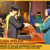 WISUDA UNPAD GEL III TA 2024-2025 FAKULTAS KEDOKTERAN OLEH DEKAN (108)