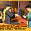 WISUDA UNPAD GEL III TA 2024-2025 FAKULTAS KEDOKTERAN OLEH DEKAN (115)