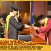 WISUDA UNPAD GEL III TA 2024-2025 FAKULTAS KEDOKTERAN OLEH DEKAN (128)