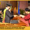 WISUDA UNPAD GEL III TA 2024-2025 FAKULTAS KEDOKTERAN OLEH DEKAN (136)