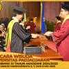 WISUDA UNPAD GEL III TA 2024-2025 FAKULTAS KEDOKTERAN OLEH DEKAN (138)