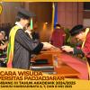 WISUDA UNPAD GEL III TA 2024-2025 FAKULTAS KEDOKTERAN OLEH DEKAN (153)