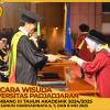 WISUDA UNPAD GEL III TA 2024-2025 FAKULTAS KEDOKTERAN OLEH DEKAN (154)