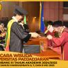 WISUDA UNPAD GEL III TA 2024-2025 FAKULTAS KEDOKTERAN OLEH DEKAN (158)
