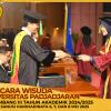 WISUDA UNPAD GEL III TA 2024-2025 FAKULTAS KEDOKTERAN OLEH DEKAN (164)