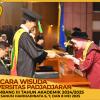 WISUDA UNPAD GEL III TA 2024-2025 FAKULTAS KEDOKTERAN OLEH DEKAN (173)