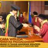 WISUDA UNPAD GEL III TA 2024-2025 FAKULTAS KEDOKTERAN OLEH DEKAN (177)