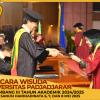 WISUDA UNPAD GEL III TA 2024-2025 FAKULTAS KEDOKTERAN OLEH DEKAN (179)