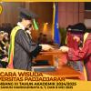 WISUDA UNPAD GEL III TA 2024-2025 FAKULTAS KEDOKTERAN OLEH DEKAN (190)