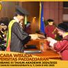 WISUDA UNPAD GEL III TA 2024-2025 FAKULTAS KEDOKTERAN OLEH DEKAN (194)