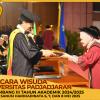 WISUDA UNPAD GEL III TA 2024-2025 FAKULTAS KEDOKTERAN OLEH DEKAN (197)