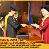 WISUDA UNPAD GEL III TA 2024-2025 FAKULTAS KEDOKTERAN OLEH DEKAN (203)