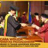 WISUDA UNPAD GEL III TA 2024-2025 FAKULTAS KEDOKTERAN OLEH DEKAN (214)