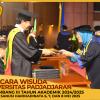 WISUDA UNPAD GEL III TA 2024-2025 FAKULTAS KEDOKTERAN OLEH DEKAN (54)