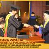 WISUDA UNPAD GEL III TA 2024-2025 FAKULTAS KEDOKTERAN OLEH DEKAN (60)