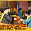WISUDA UNPAD GEL III TA 2024-2025 FAKULTAS MATEMATIKA DAN ILMU PENGETAHUAN ALAM OLEH DEKAN (14)