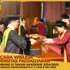 WISUDA UNPAD GEL III TA 2024-2025 FAKULTAS MATEMATIKA DAN ILMU PENGETAHUAN ALAM OLEH DEKAN (156)