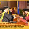 WISUDA UNPAD GEL III TA 2024-2025 FAKULTAS MATEMATIKA DAN ILMU PENGETAHUAN ALAM OLEH DEKAN (175)