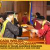 WISUDA UNPAD GEL III TA 2024-2025 FAKULTAS MATEMATIKA DAN ILMU PENGETAHUAN ALAM OLEH DEKAN (176)