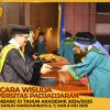 WISUDA UNPAD GEL III TA 2024-2025 FAKULTAS MATEMATIKA DAN ILMU PENGETAHUAN ALAM OLEH DEKAN (31)