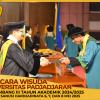 WISUDA UNPAD GEL III TA 2024-2025 FAKULTAS MATEMATIKA DAN ILMU PENGETAHUAN ALAM OLEH DEKAN (45)