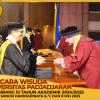 WISUDA UNPAD GEL III TA 2024-2025 FAKULTAS MATEMATIKA DAN ILMU PENGETAHUAN ALAM OLEH DEKAN (50)