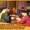 WISUDA UNPAD GEL III TA 2024-2025 FAKULTAS MATEMATIKA DAN ILMU PENGETAHUAN ALAM OLEH DEKAN (61)