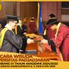 WISUDA UNPAD GEL III TA 2024-2025 FAKULTAS MATEMATIKA DAN ILMU PENGETAHUAN ALAM OLEH DEKAN (88)