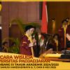 WISUDA UNPAD GEL III TA 2024-2025 FAKULTAS KEDOKTERAN OLEH REKTOR (180)