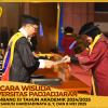 WISUDA UNPAD GEL III TA 2024-2025 FAKULTAS ILMU SOSIAL DAN ILMU POLITIK OLEH DEKAN (136)