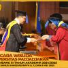 WISUDA UNPAD GEL III TA 2024-2025 FAKULTAS ILMU SOSIAL DAN ILMU POLITIK OLEH DEKAN (192)