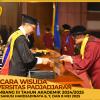 WISUDA UNPAD GEL III TA 2024-2025 FAKULTAS ILMU SOSIAL DAN ILMU POLITIK OLEH DEKAN (254)