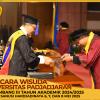 WISUDA UNPAD GEL III TA 2024-2025 FAKULTAS ILMU SOSIAL DAN ILMU POLITIK OLEH DEKAN (284)