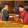 WISUDA UNPAD GEL III TA 2024-2025 FAKULTAS ILMU SOSIAL DAN ILMU POLITIK OLEH DEKAN (302)