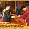WISUDA UNPAD GEL III TA 2024-2025 FAKULTAS ILMU SOSIAL DAN ILMU POLITIK OLEH DEKAN (306)