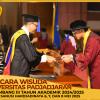 WISUDA UNPAD GEL III TA 2024-2025 FAKULTAS ILMU SOSIAL DAN ILMU POLITIK OLEH DEKAN (66)