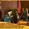WISUDA UNPAD GEL III TA 2024-2025 SEKOLAH PASCASARJANA OLEH REKTOR (25)