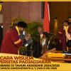 WISUDA UNPAD GEL III TA 2024-2025 SEKOLAH PASCASARJANA OLEH REKTOR (41)