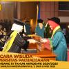 WISUDA UNPAD GEL III TA 2024-2025 FAKULTAS FARMASI OLEH DEKAN(013)