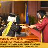 WISUDA UNPAD GEL III TA 2024-2025 FAKULTAS FARMASI OLEH DEKAN(025)