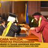 WISUDA UNPAD GEL III TA 2024-2025 FAKULTAS FARMASI OLEH DEKAN(047)