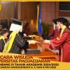 WISUDA UNPAD GEL III TA 2024-2025 FAKULTAS FARMASI OLEH DEKAN(050)