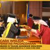 WISUDA UNPAD GEL III TA 2024-2025 FAKULTAS FARMASI OLEH DEKAN(067)