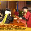 WISUDA UNPAD GEL III TA 2024-2025 FAKULTAS FARMASI OLEH DEKAN(076)