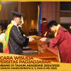 WISUDA UNPAD GEL III TA 2024-2025 FAKULTAS ILMU KOMUNIKASI OLEH DEKAN (113)
