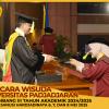 WISUDA UNPAD GEL III TA 2024-2025 FAKULTAS ILMU KOMUNIKASI OLEH DEKAN (56)