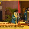 WISUDA UNPAD GEL III TA 2024-2025 FAKULTAS FARMASI OLEH REKTOR (16)