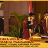 WISUDA UNPAD GEL III TA 2024-2025 FAKULTAS ILMU KOMUNIKASI OLEH REKTOR(042)